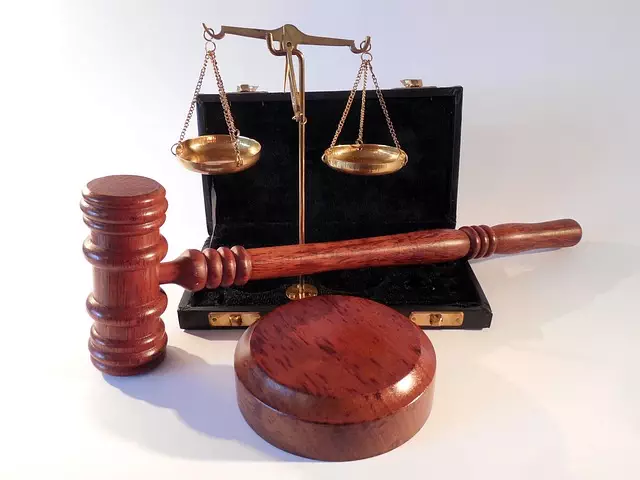 lawyer-attorney-law-judge-640x480-47056043.jpeg