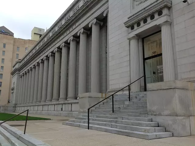 lawyer-attorney-law-judge-640x480-19903570.jpeg