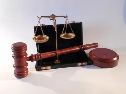lawyer-attorney-law-judge-640x480-36636074.jpeg